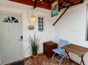 Studio with Terrace Privacy 3 min walk from Beach